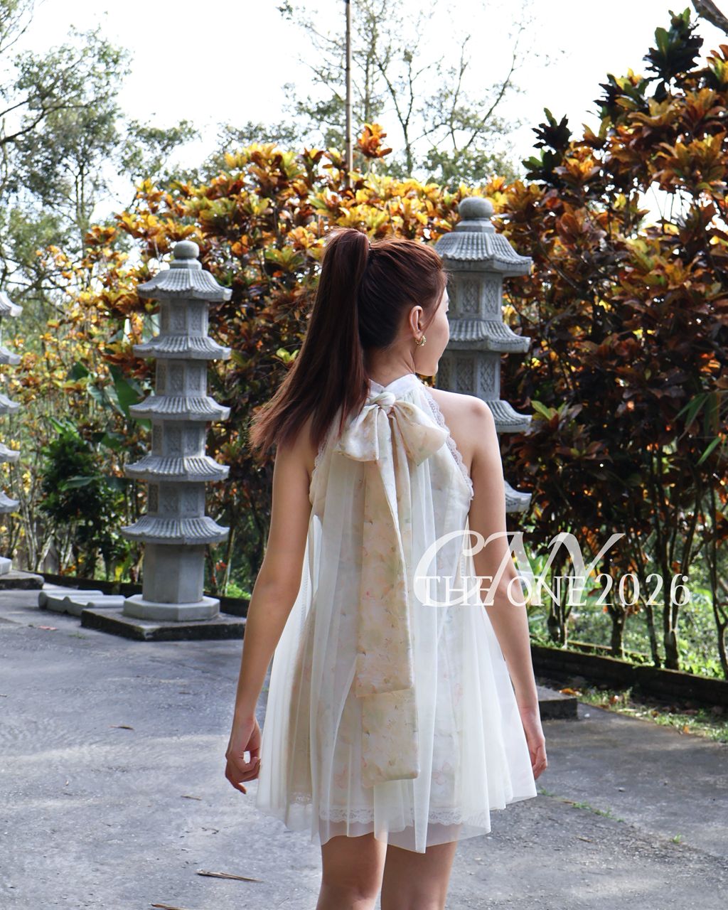 𝐂𝐍𝐘 𝟐𝟎𝟐𝟔 限定款式 新中式白月流光旗袍 🍊🌼💛