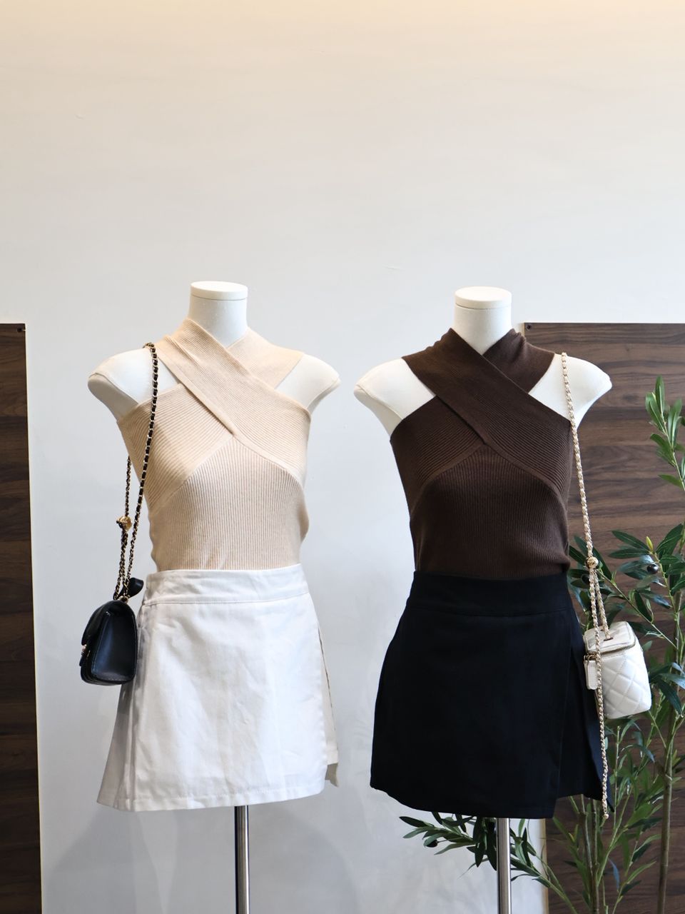 Korean Cross Halter Top| Free Size 🤞✨ 韩系交叉挂脖上衣 | 均码