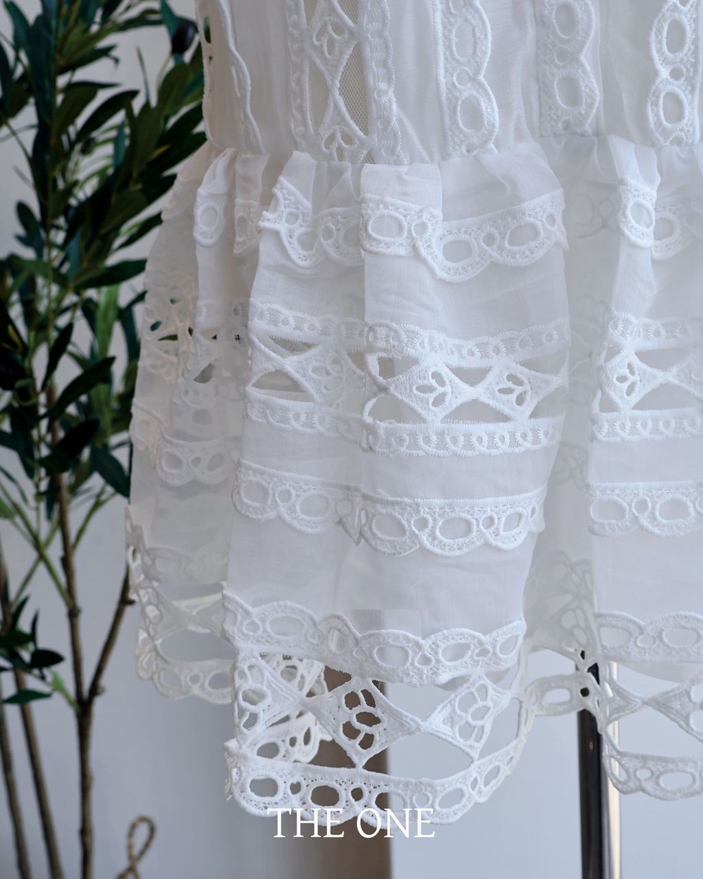 Korea Lace Trim Design Dress韩系蕾丝镂空连衣裙🤍