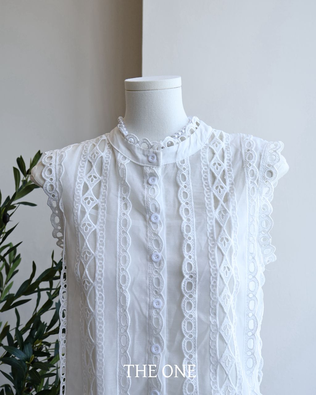 Korea Lace Trim Design Dress韩系蕾丝镂空连衣裙🤍